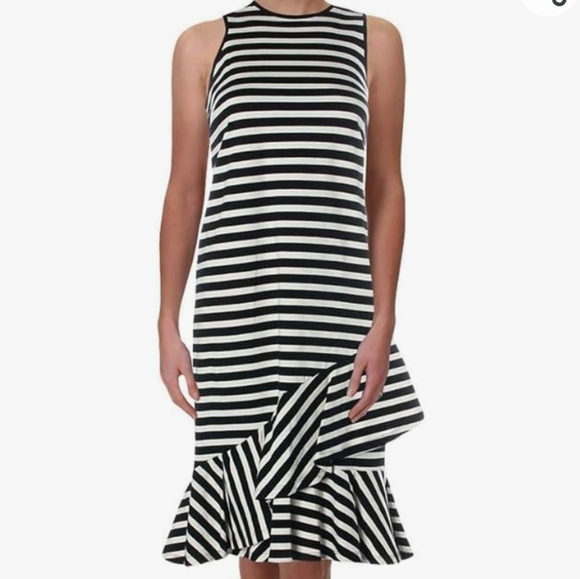 Lauren Ralph Lauren Dresses & Skirts - LAUREN RALPH LAUREN STRIPED RUFFLED DRESS